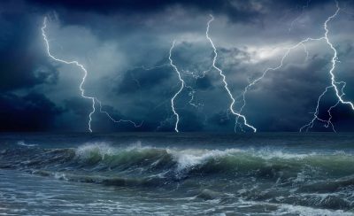 Energy from ocean waves possible power source for submerged data centers